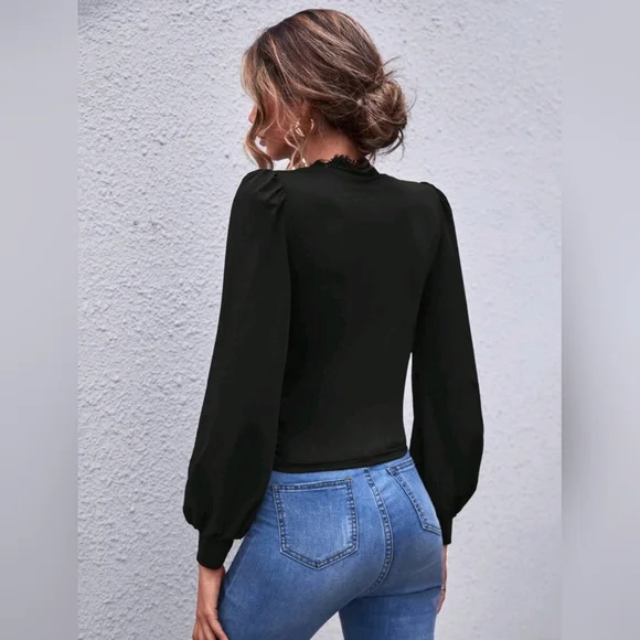 Clasi Contrast Lace Lantern Sleeve Tee - Picture 2 of 5